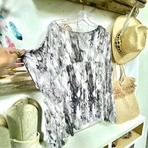 Nordstrom ST.Tropez marbleized flowy boho blouse w resort vacay vibe